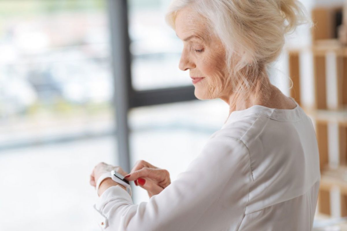 fitbit watch for elderly