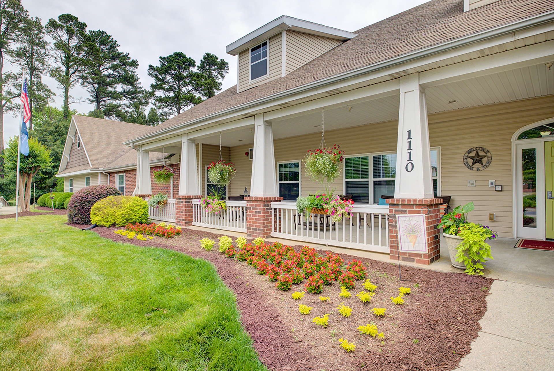 Assisted Living In Raleigh, NC - Falls River Village