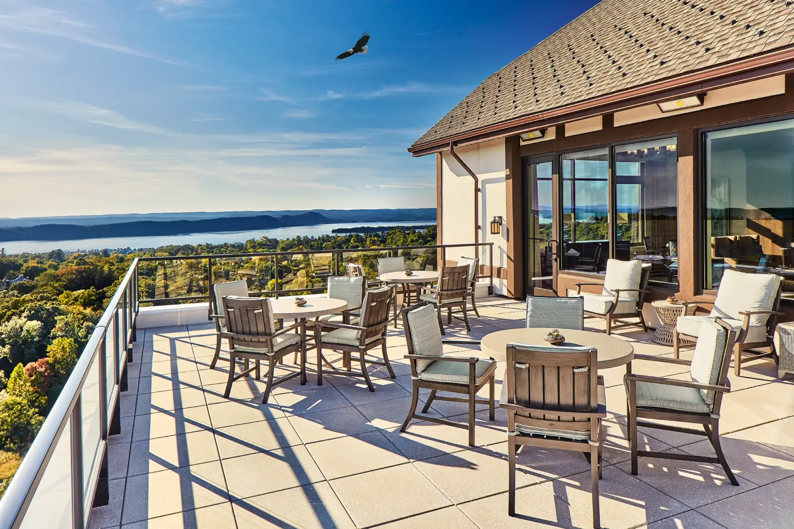 The Club at Briarcliff Manor common patio
