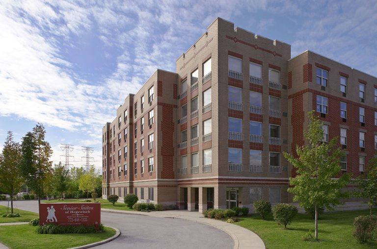 Independent Living in Chicago, IL at Senior Suites Hegewisch