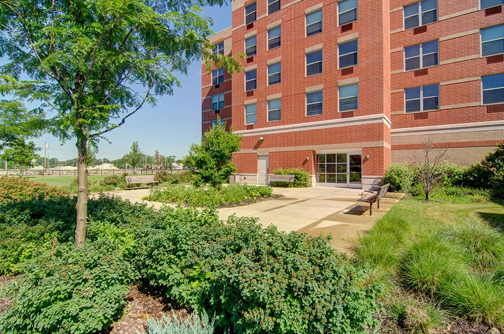 Senior suites of marquette village