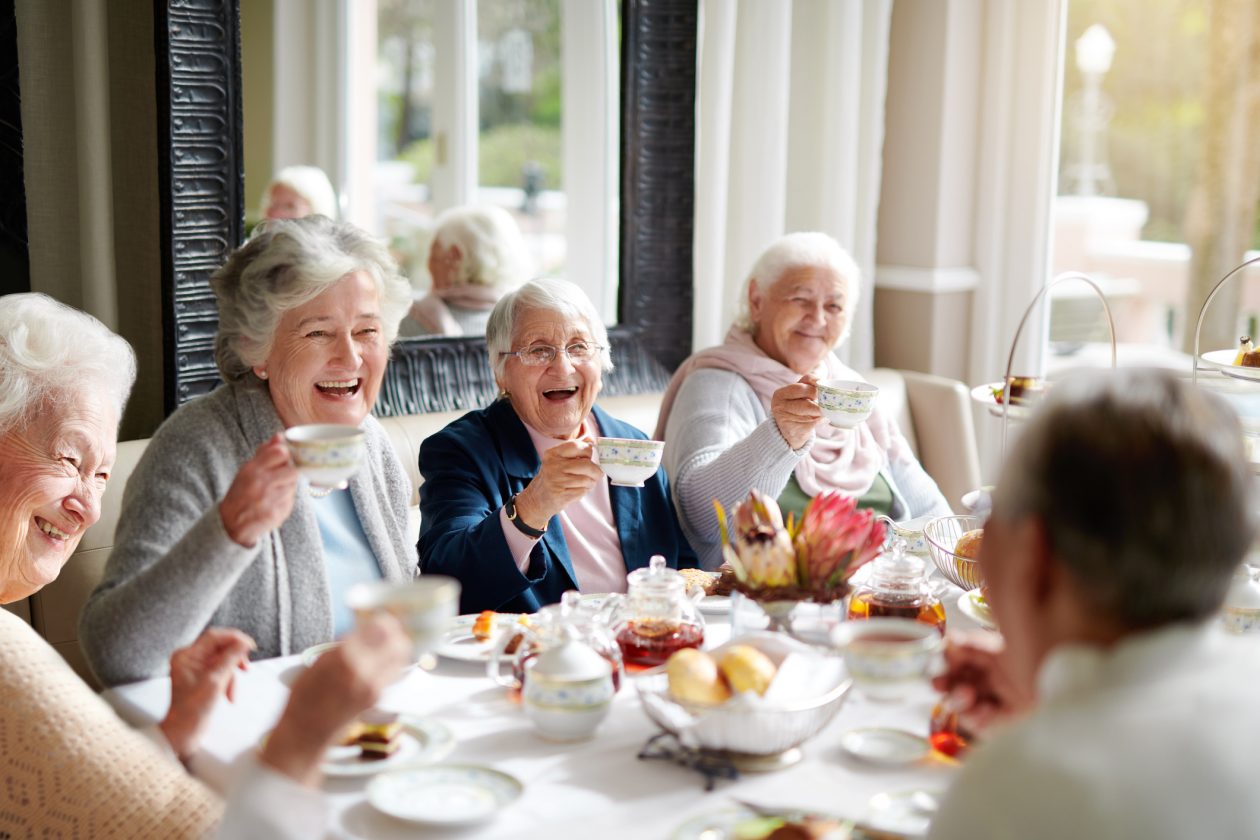 Top 10 reasons to live in a retirement community