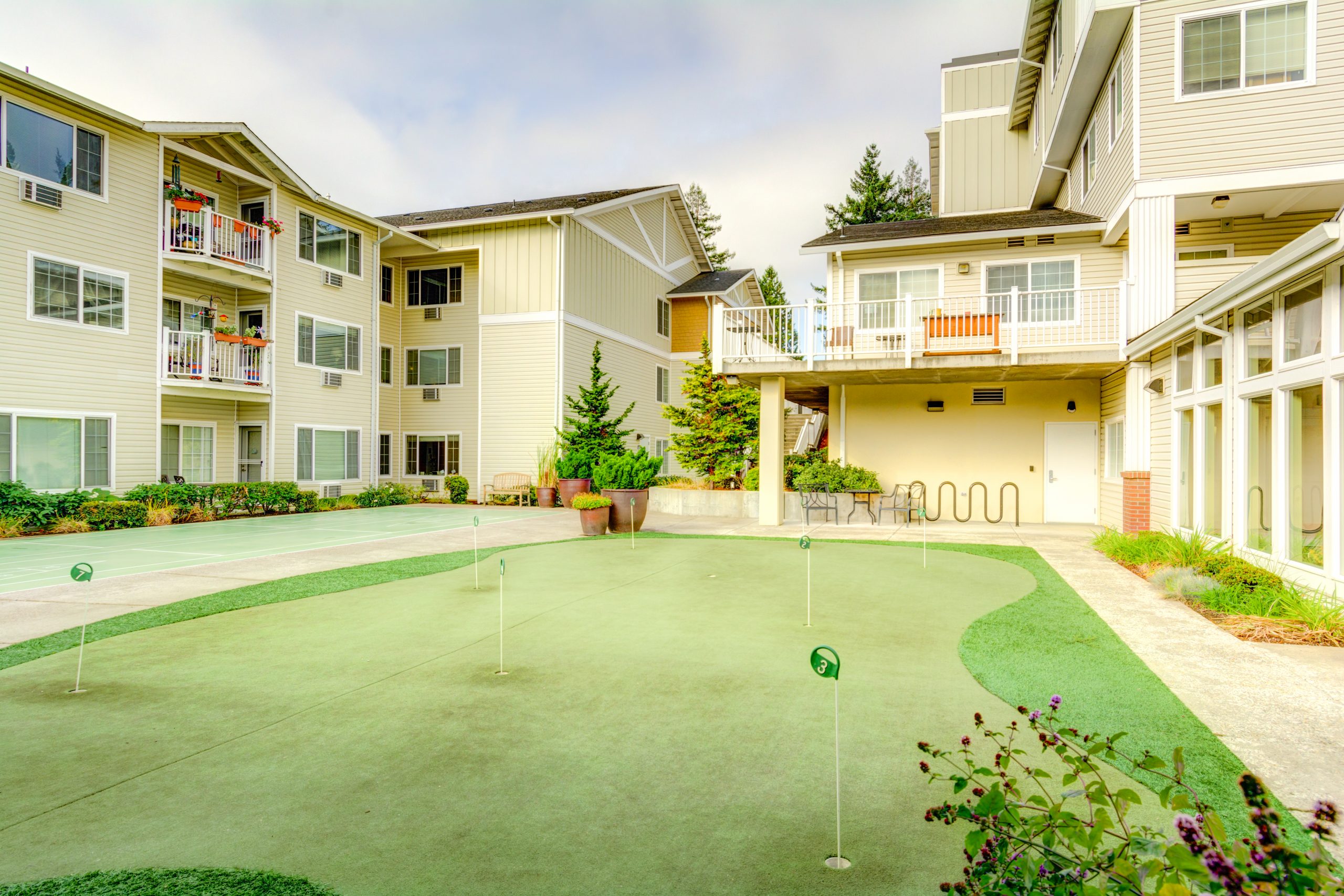 Courtyard fountains Putting Green