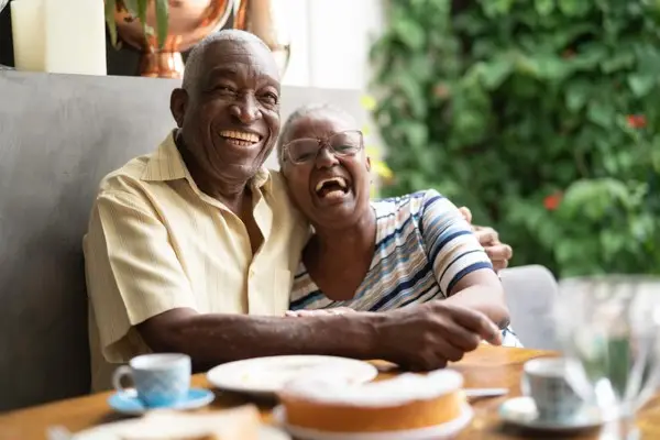 The Health Benefits of Laughter for Seniors