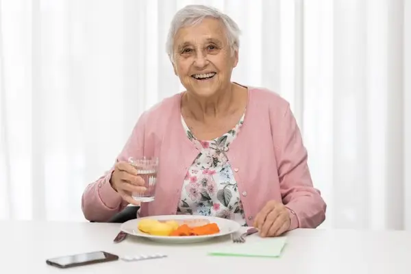 How to Encourage Individuals with Dementia to Stay Nourished