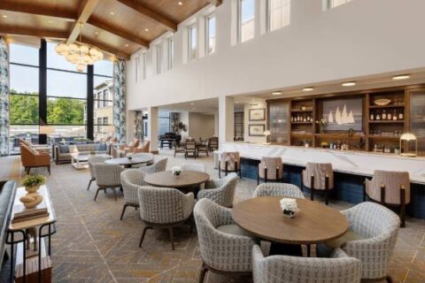 The Sheridan at Severna Park bar and lounge area.